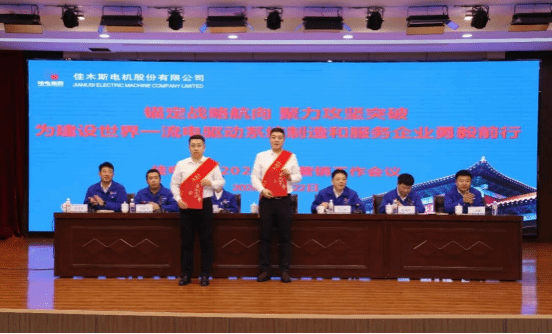 ABA5306C8B0EEA3D36821B800C7_6B7C0713_127B8