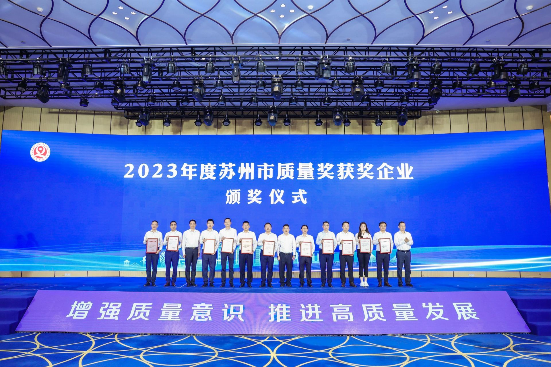 09BCECC7A0DF08E9DADAF283EFE_2A96F044_65F8B.jpg?e=