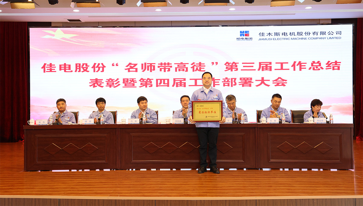 6CFFA726C2EF9A24DE4D9ECC2E8_DCC1FF21_4E524.jpg?e=